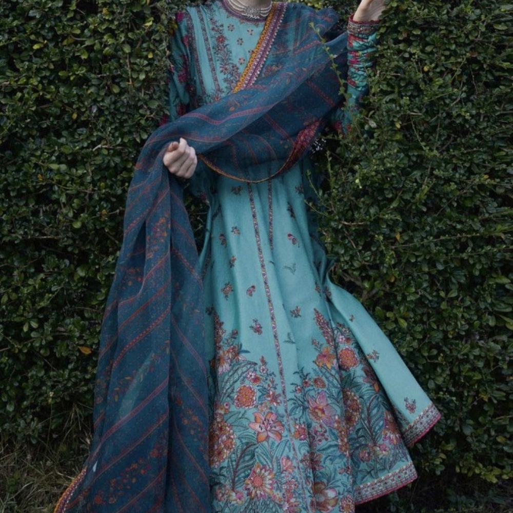 Hussain Rehar Designer Dress - Picture 7 of 9